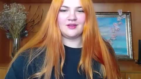 Snapshot of redhotqueen1 chatting on April 22, 2026, 12:07 pm Rina online show from April 22, 2026, 12:07 pm