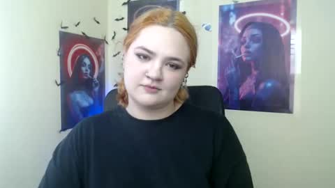 Snapshot of redhotqueen1 chatting on May 7, 2026, 12:21 pm Rina online show from May 7, 2026, 12:21 pm
