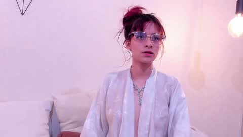 Snapshot of redmeloddy chatting on January 18, 2025, 10:39 pm Meloddy online show from January 18, 2025, 10:39 pm