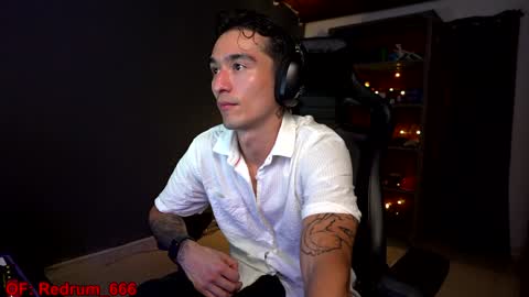 Snapshot of redrum_696 chatting on January 5, 2025, 4:58 am Red online show from January 5, 2025, 4:58 am