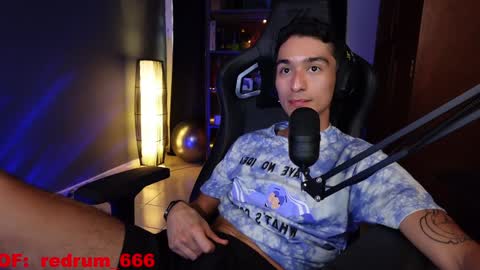 Snapshot of redrum_696 chatting on January 10, 2025, 9:31 pm Red online show from January 10, 2025, 9:31 pm