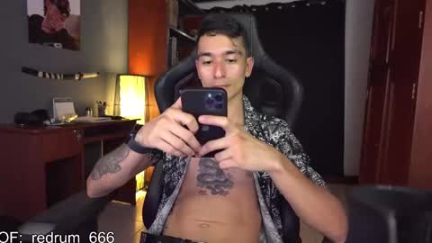 Snapshot of redrum_696 chatting on February 26, 2025, 6:00 pm Red online show from February 26, 2025, 6:00 pm