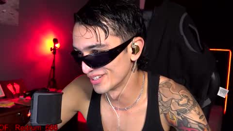 Snapshot of redrum_696 chatting on September 17, 2025, 3:46 pm Red online show from September 17, 2025, 3:46 pm