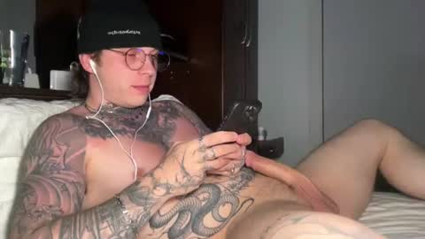 Snapshot of redrumbackwards chatting on July 12, 2026, 7:10 am redrum online show from July 12, 2026, 7:10 am