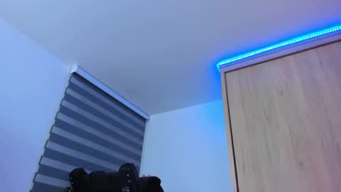 redski77 online show from January 9, 2025, 9:37 am