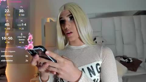 regiina_doll online show from March 24, 2026, 11:21 pm