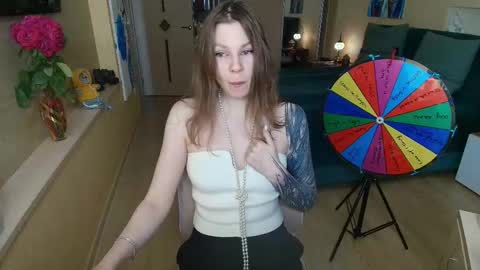 Snapshot of reginasparkle chatting on February 19, 2026, 5:36 am Regina online show from February 19, 2026, 5:36 am