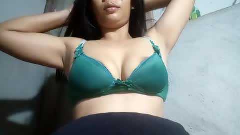 Snapshot of regine24 chatting on July 18, 2026, 1:59 pm regine24 online show from July 18, 2026, 1:59 pm