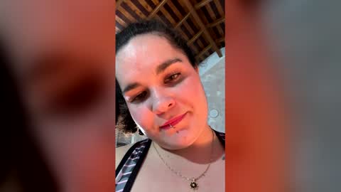 Snapshot of reichel05 chatting on February 19, 2026, 7:15 am reichel05 online show from February 19, 2026, 7:15 am