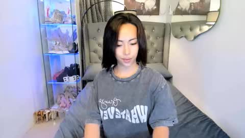 reighnempress online show from January 17, 2026, 1:05 pm