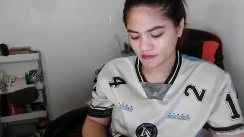 Snapshot of reign2525 chatting on September 14, 2025, 1:54 pm reign2525 online show from September 14, 2025, 1:54 pm