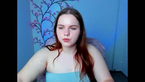 Reina online show from March 28, 2026, 6:51 pm