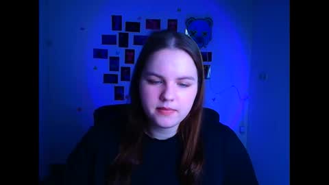 Reina online show from April 6, 2026, 6:03 am