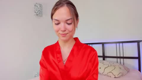Snapshot of relaxi_g1rl chatting on June 22, 2026, 2:25 pm Elly online show from June 22, 2026, 2:25 pm