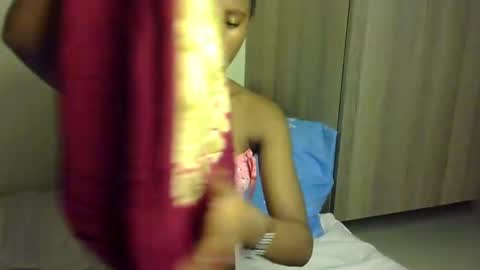 rellings-maya online show from January 21, 2025, 4:32 am