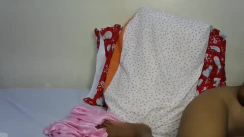 rellings-maya online show from December 3, 2025, 6:28 pm