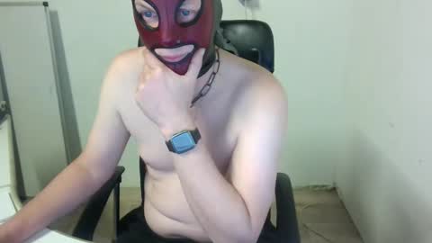 Snapshot of rem78a chatting on October 21, 2025, 10:32 pm rem78a online show from October 21, 2025, 10:32 pm