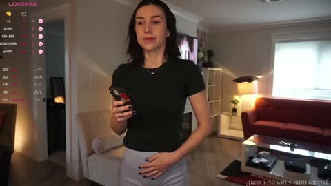 Remi online show from December 9, 2024, 6:25 pm