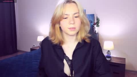 Snapshot of remipeach chatting on May 19, 2026, 3:40 pm RemiPeach online show from May 19, 2026, 3:40 pm