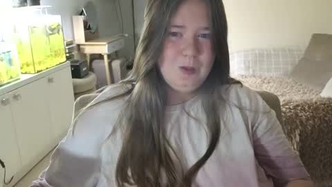 Ann OF - remirann21 online show from October 16, 2025, 6:09 pm