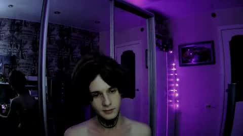 Snapshot of remitrash chatting on October 10, 2025, 1:32 pm RemiTrash online show from October 10, 2025, 1:32 pm