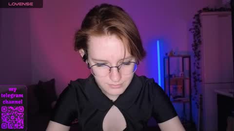 Snapshot of renaeblaski chatting on April 21, 2026, 9:17 pm Claire online show from April 21, 2026, 9:17 pm