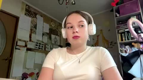 Snapshot of renaeorabuena chatting on June 5, 2026, 11:27 am Annabel online show from June 5, 2026, 11:27 am