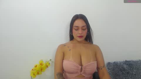 Snapshot of renatabrownn28 chatting on June 10, 2026, 3:39 am renatabrownn28 online show from June 10, 2026, 3:39 am