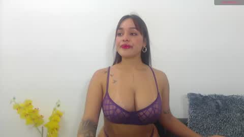 Snapshot of renatabrownn28 chatting on June 30, 2026, 4:24 am renatabrownn28 online show from June 30, 2026, 4:24 am