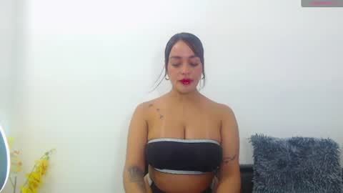 Snapshot of renatabrownn28 chatting on July 2, 2026, 3:45 am renatabrownn28 online show from July 2, 2026, 3:45 am