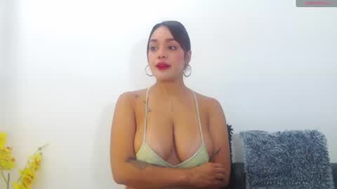 Snapshot of renatabrownn28 chatting on July 17, 2026, 8:54 am renatabrownn28 online show from July 17, 2026, 8:54 am