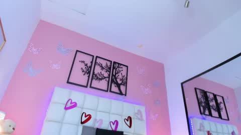 Renata online show from February 28, 2025, 4:54 am