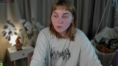 rene_shine online show from October 29, 2025, 10:28 am