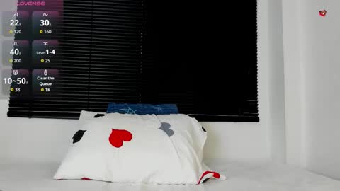 Snapshot of rennatta_sx chatting on November 3, 2025, 12:06 pm Renata online show from November 3, 2025, 12:06 pm