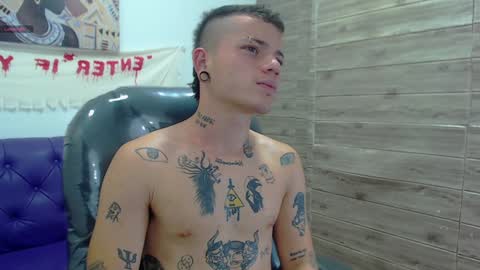 R E N E  online show from December 11, 2024, 11:19 am