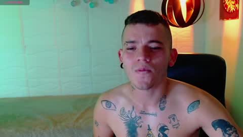 R E N E  online show from January 5, 2025, 12:21 pm