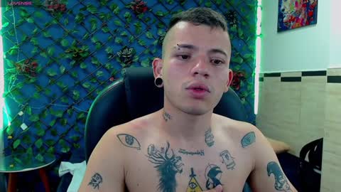 R E N E  online show from January 21, 2025, 3:48 am