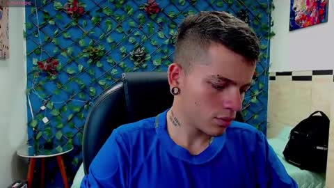 R E N E  online show from February 18, 2025, 4:15 am