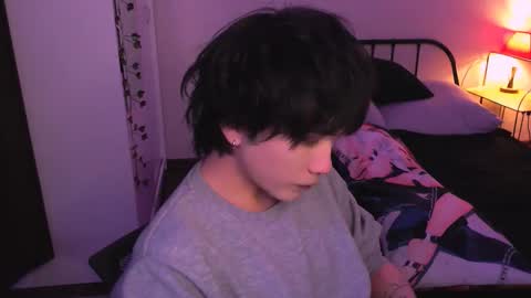 rennuts online show from October 9, 2025, 1:53 pm