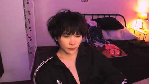 rennuts online show from October 12, 2025, 12:37 pm