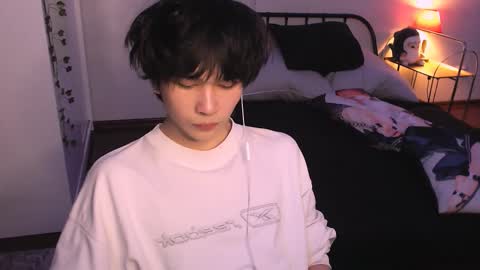 rennuts online show from October 14, 2025, 5:14 pm