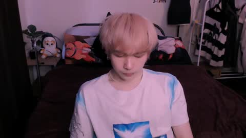 rennuts online show from April 13, 2026, 3:17 pm