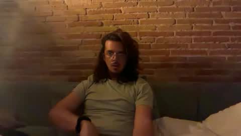 Snapshot of renzo_899 chatting on June 6, 2026, 4:17 am Renzo online show from June 6, 2026, 4:17 am