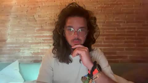 Snapshot of renzo_899 chatting on June 7, 2026, 6:50 am Renzo online show from June 7, 2026, 6:50 am