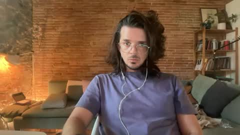 Snapshot of renzo_899 chatting on July 13, 2026, 2:31 pm Renzo online show from July 13, 2026, 2:31 pm