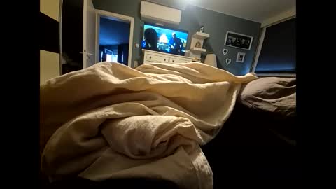 rescueme1234 online show from April 21, 2026, 6:01 pm