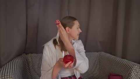 Snapshot of revamcallister chatting on May 11, 2026, 11:27 am revamcallister online show from May 11, 2026, 11:27 am