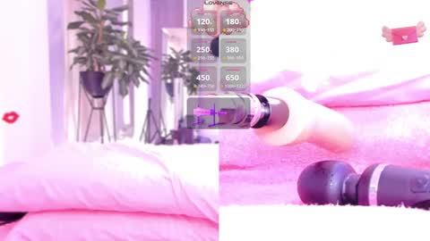 Rebecca y sarih online show from December 29, 2024, 7:11 pm