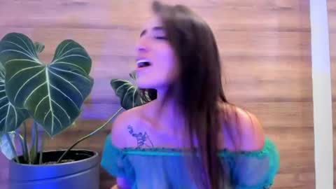 reyasimos online show from July 29, 2026, 8:40 pm