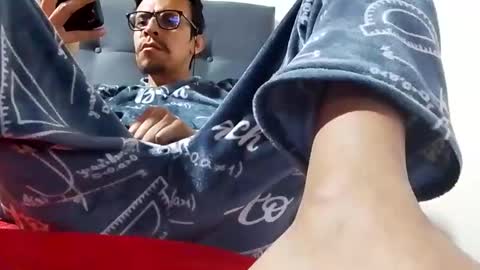 Snapshot of reyfons chatting on September 11, 2025, 10:37 am Naruto Uchiha online show from September 11, 2025, 10:37 am